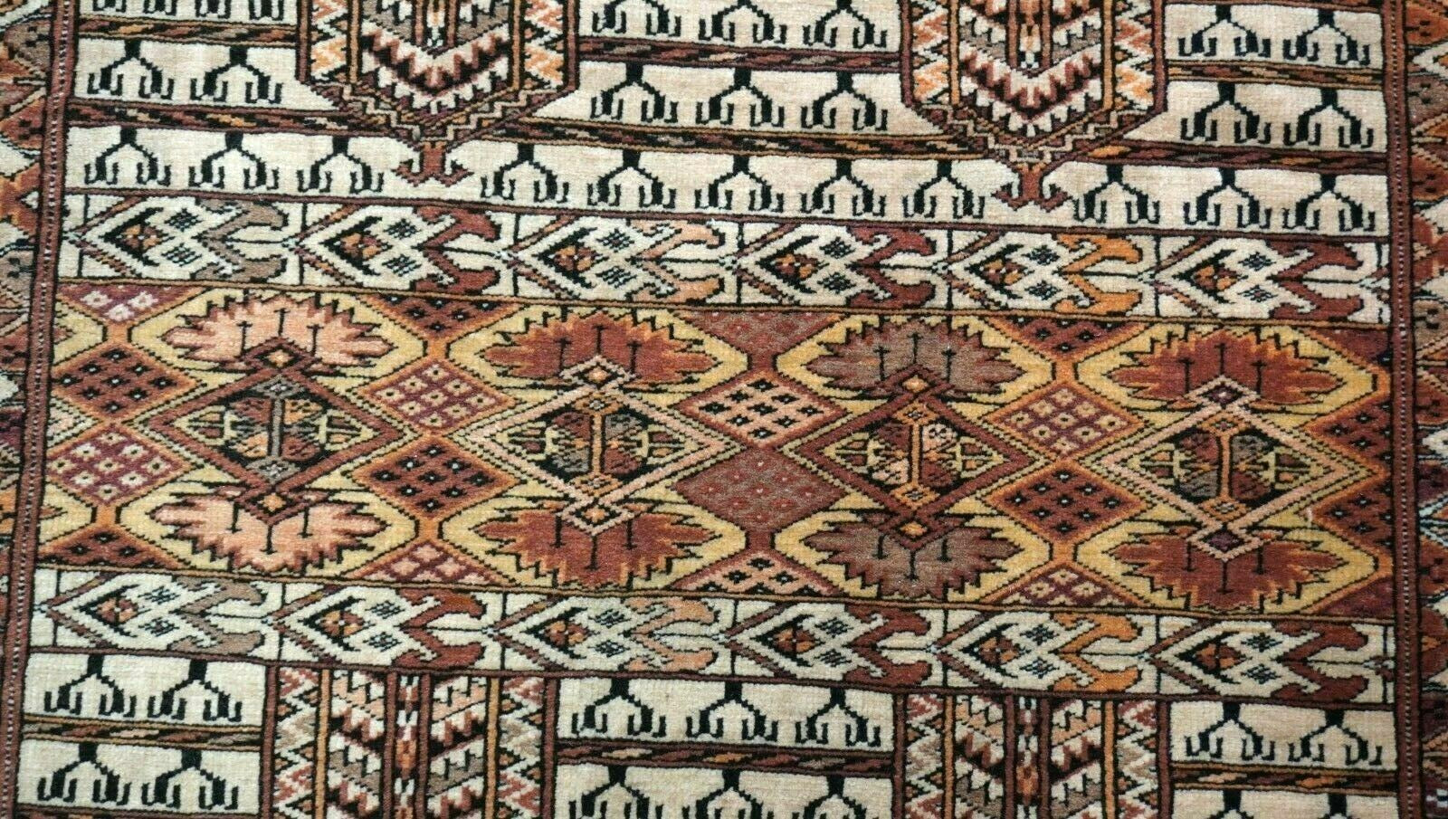 Vintage Turkmen Ensi Yomud Silk Foundation Handmade Wool Tribal Rug 4’6″ x 6′