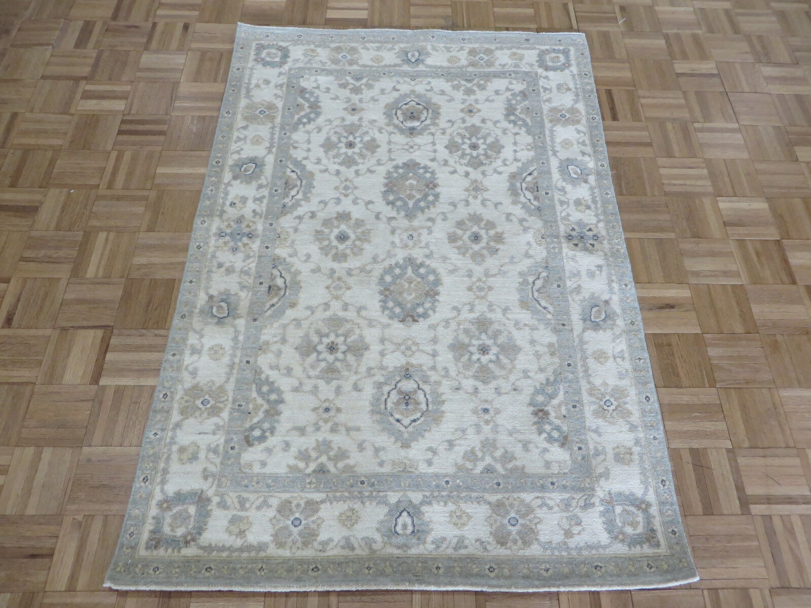 4 x 5’10 Hand Knotted Ivory Fine Peshawar Oriental Rug G12647