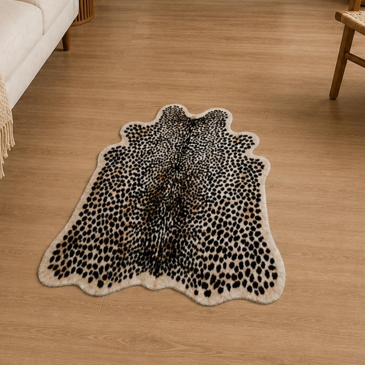 Leopard Print Rug, Faux Fur Cheetah Rug for Living Room Bedroom, 3.3’x3.1′ So…