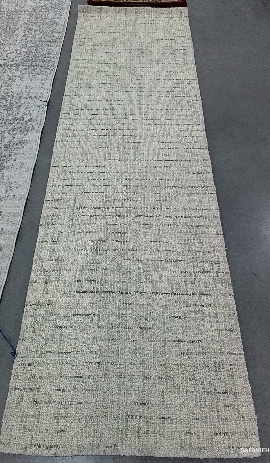 IVORY / LIGHT GREY 2′-3″ x 8′-0″ Flaw in Rug Reduced Price 1172785066 ABT468K-28