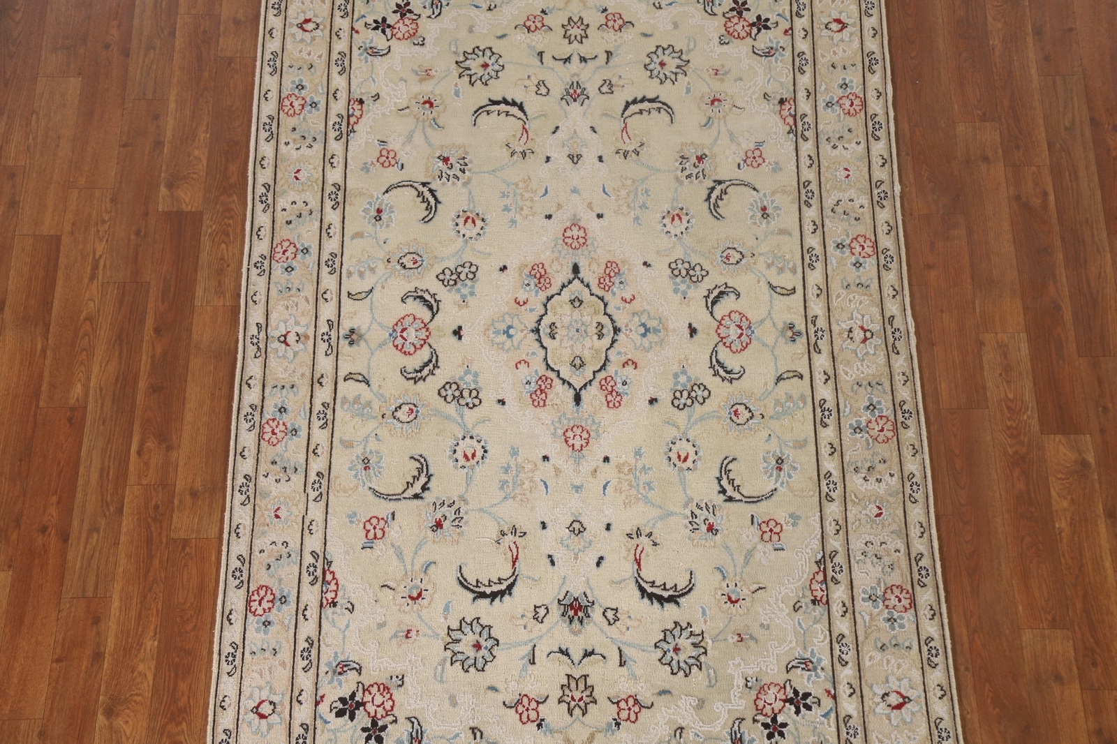 Vintage Floral Beige Traditional nain Area Rug 4’x6′ Wool Hand-knotted Carpet