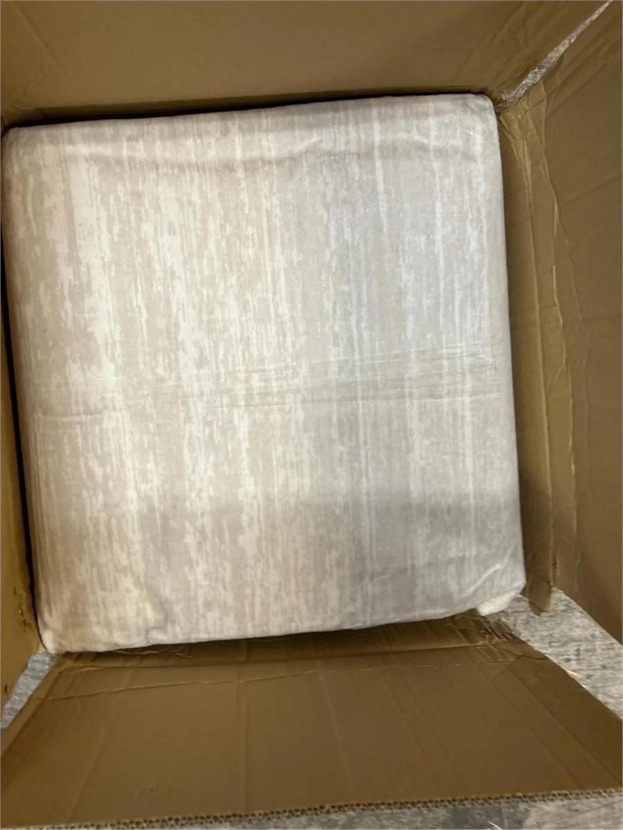 BRAND NEW OPEN BOX – Garvee 10×13 Washable Area Rug Cream White Scalloped Low Pi