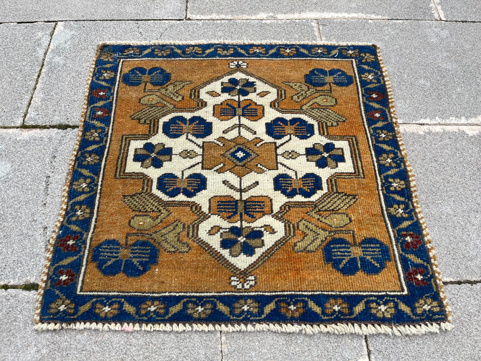 Vintage Turkish 2×2 ft Square Mini Rug, Hand-Knotted Wool Accent Mat