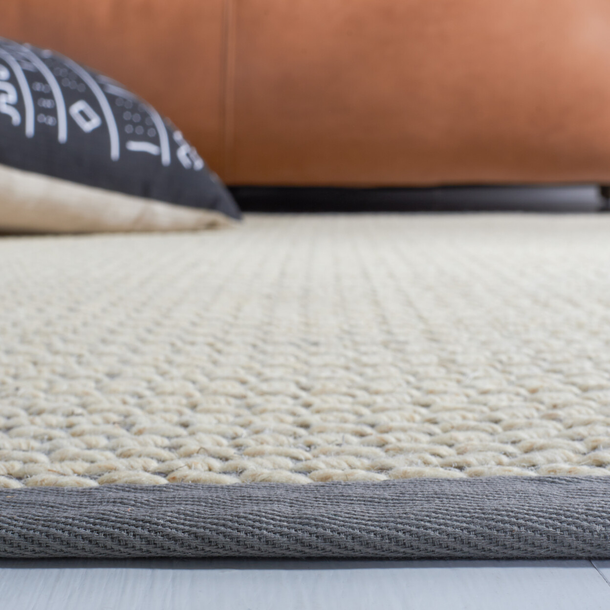 SAFAVIEH Natural Fiber Collection NF475A Grey Rug