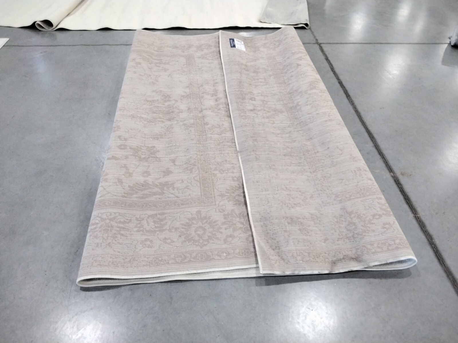 IVORY / ROSE 8′ X 10′ Back Stain Rug, Reduced Price 1172749764 ADR109H-8