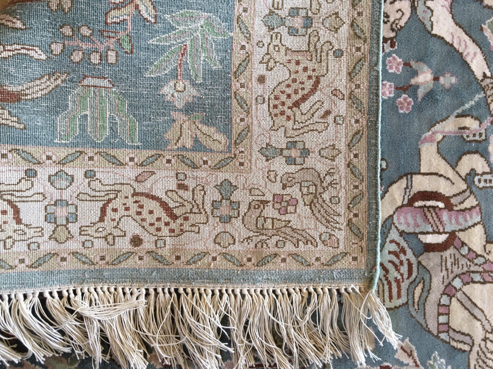 Authentic Hand Knotted 100% Silk Hunting Theme Carpet 3 ft 1.5 in x 2 ft 1 in