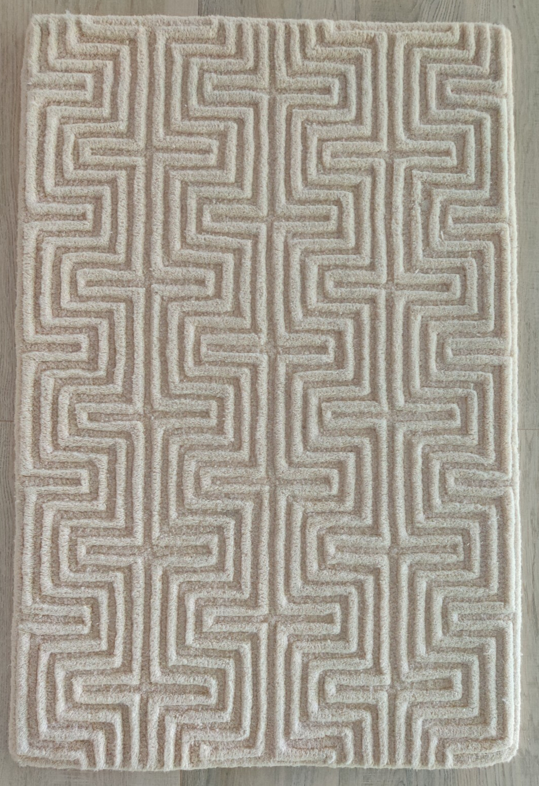 2 x 3 ft Hand Tufted Rug for Kids Teens 100% Wool Geometrical White Puzzle