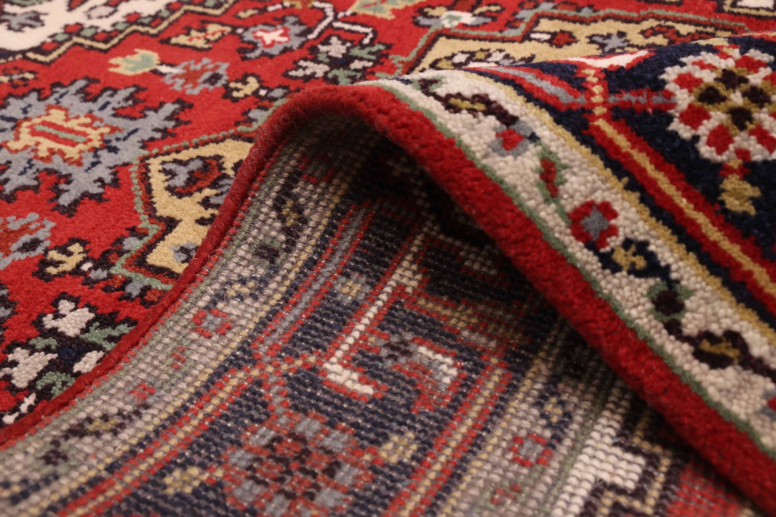 Vintage Hand-Knotted Area Rug 3’11” x 5’11” Traditional Oriental Wool Carpet