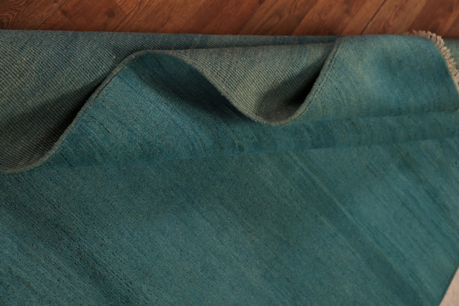 Versatile Gabbeh Solid Design Blue Wool Modern Foyer Rug Ideal for Any Room 4×6