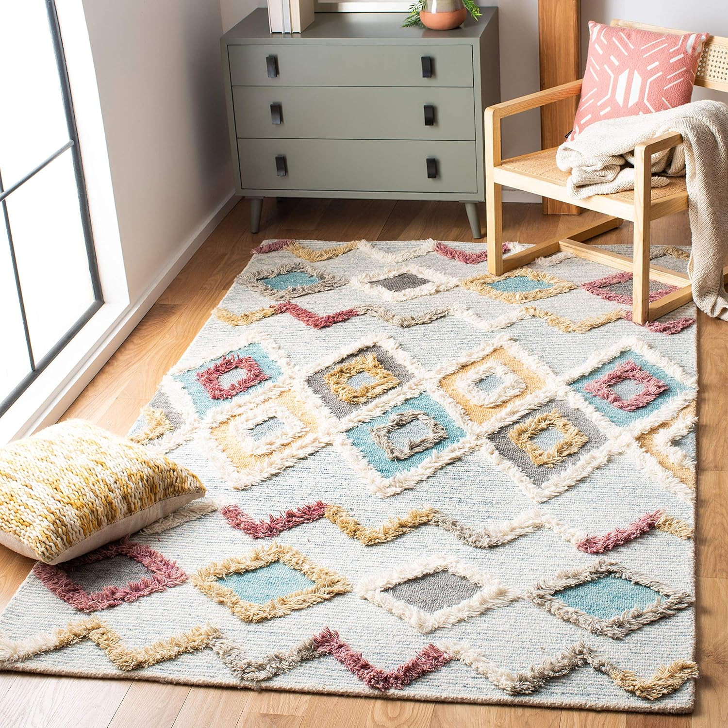 Handmade Moroccan Boho Area Rug 5′ x 8′ Grey & Ivory for High Traffic Areas