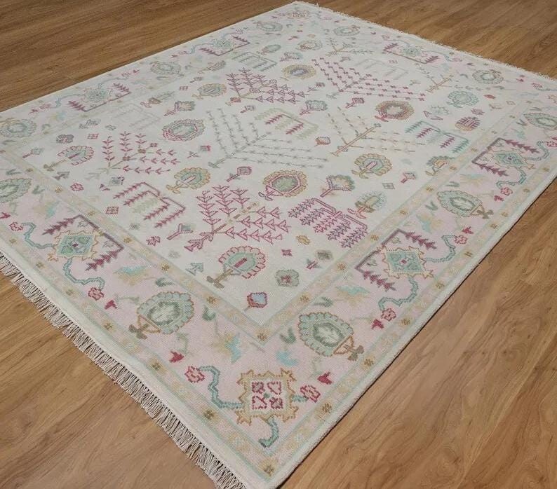 Cream/Lt.Pink Antique Oushak Contemporary Hand-Knotted Rug to decor Living area.