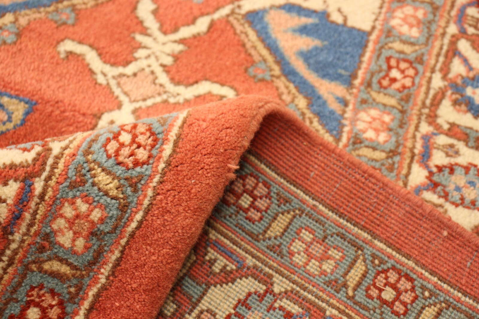 Heriz PersianDesign | 12’9″ x 19’10” Hand-Knotted Wool Rug | 1970’s | Vintage