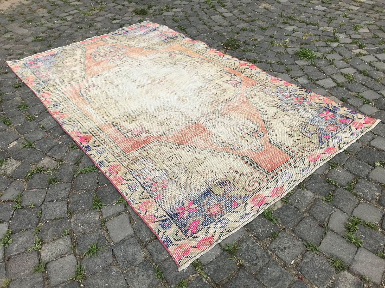 Turkish Antique rug Bohemian Area rug Oushak rug Vintage Rug Handmade Wool rug