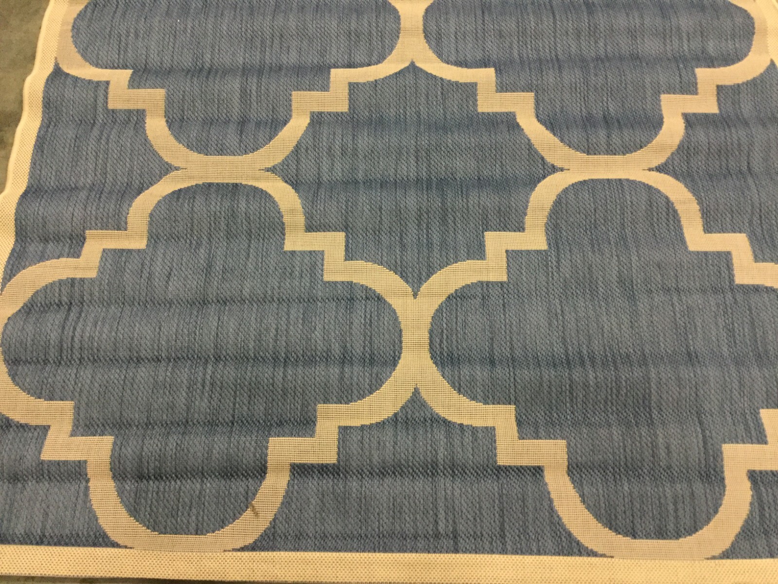 BLUE / BEIGE 5′-3″ X 7′-7″ Flaw in Rug, Reduced Price 1172654278 CY6243-243-5