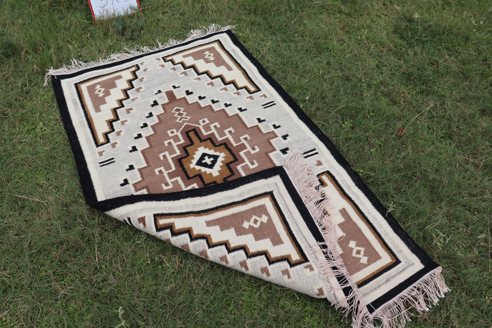 Navajo Medallion Kilim Rug Handwoven Ivory Brown Southwestern Wool Flatweave