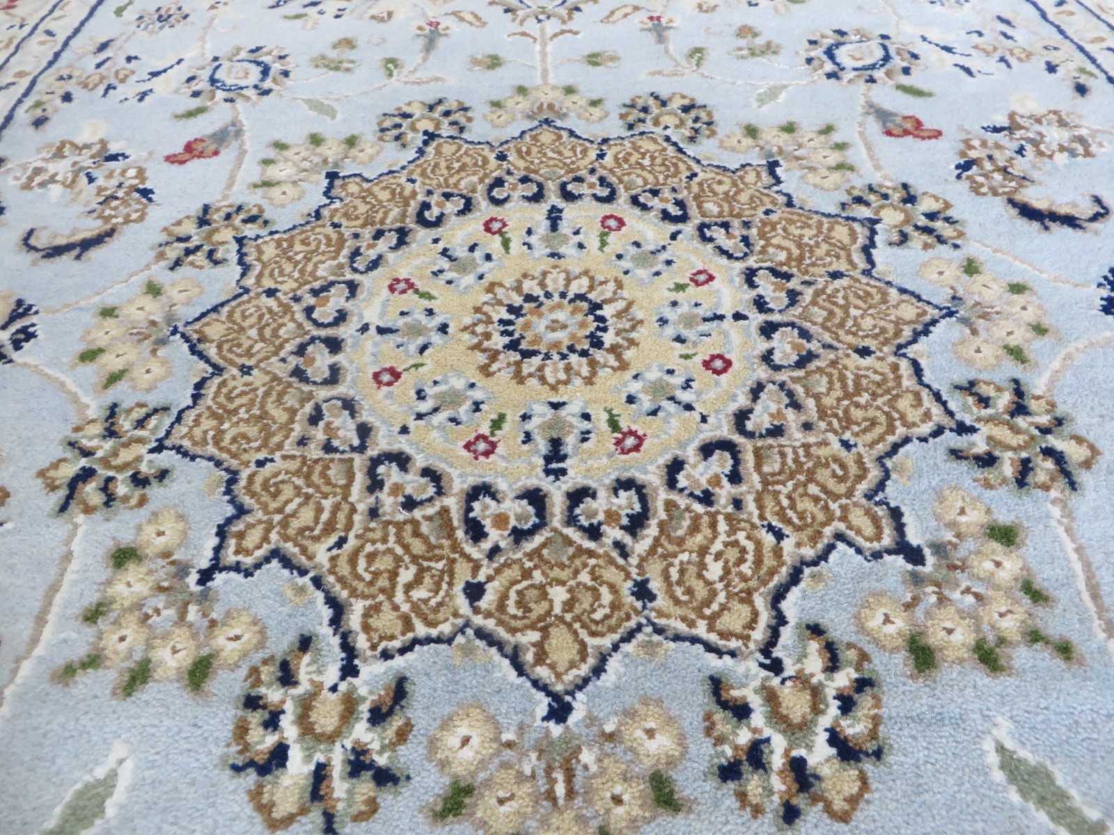 3 x 5’4 Hand Knotted Light Blue Fine Nain With Silk Oriental Rug G16120