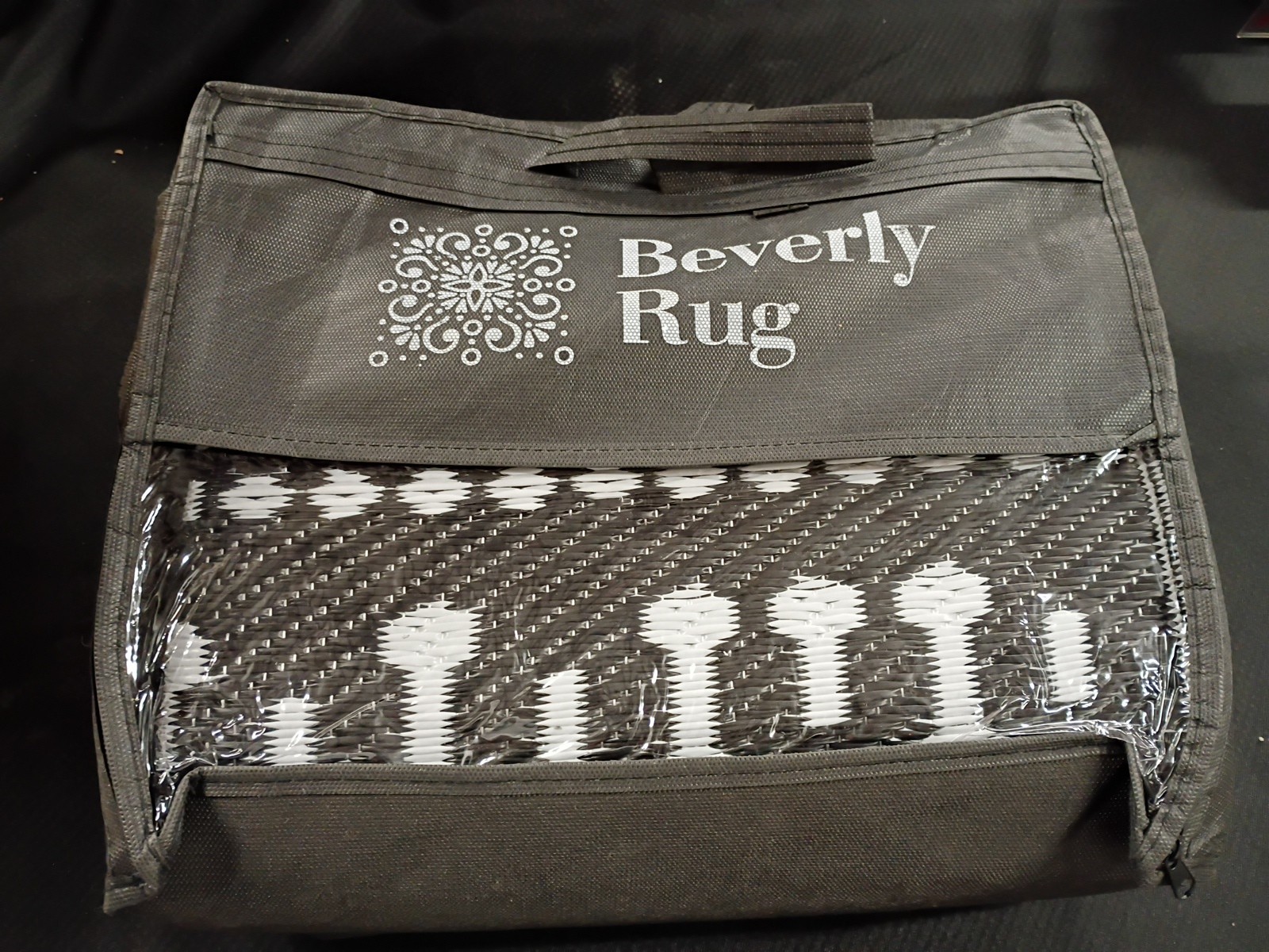 Outdoor Beverly Rug 5×8 Black Reversible