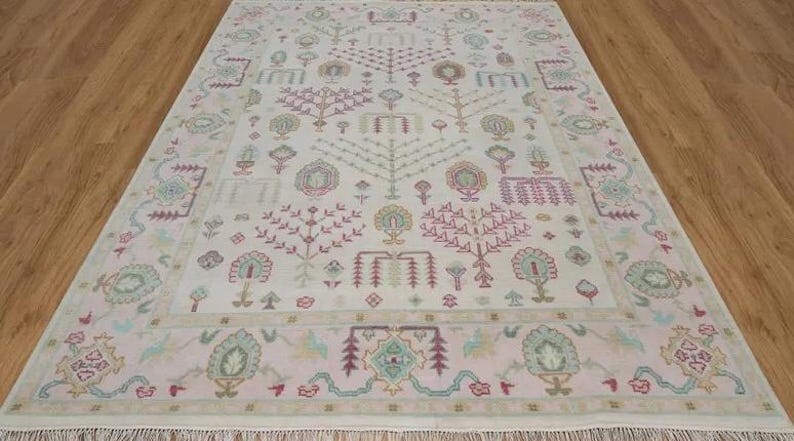 Cream/Lt.Pink Antique Oushak Contemporary Hand-Knotted Rug to decor Living area.