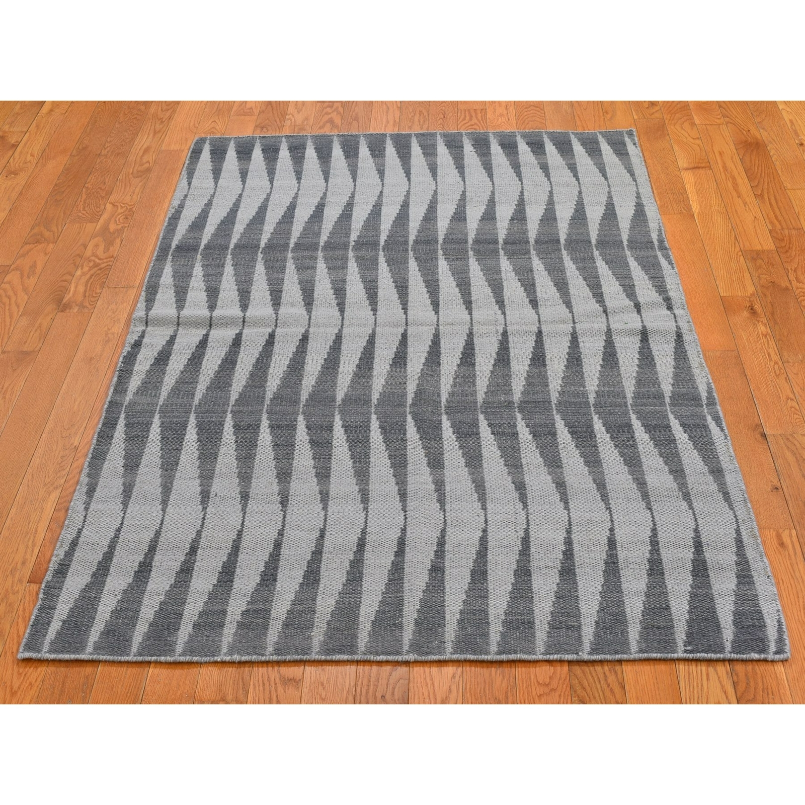 4’x5’10” Pure Wool Reversible Kilim Flat Weave Hand Woven Oriental Rug R66079
