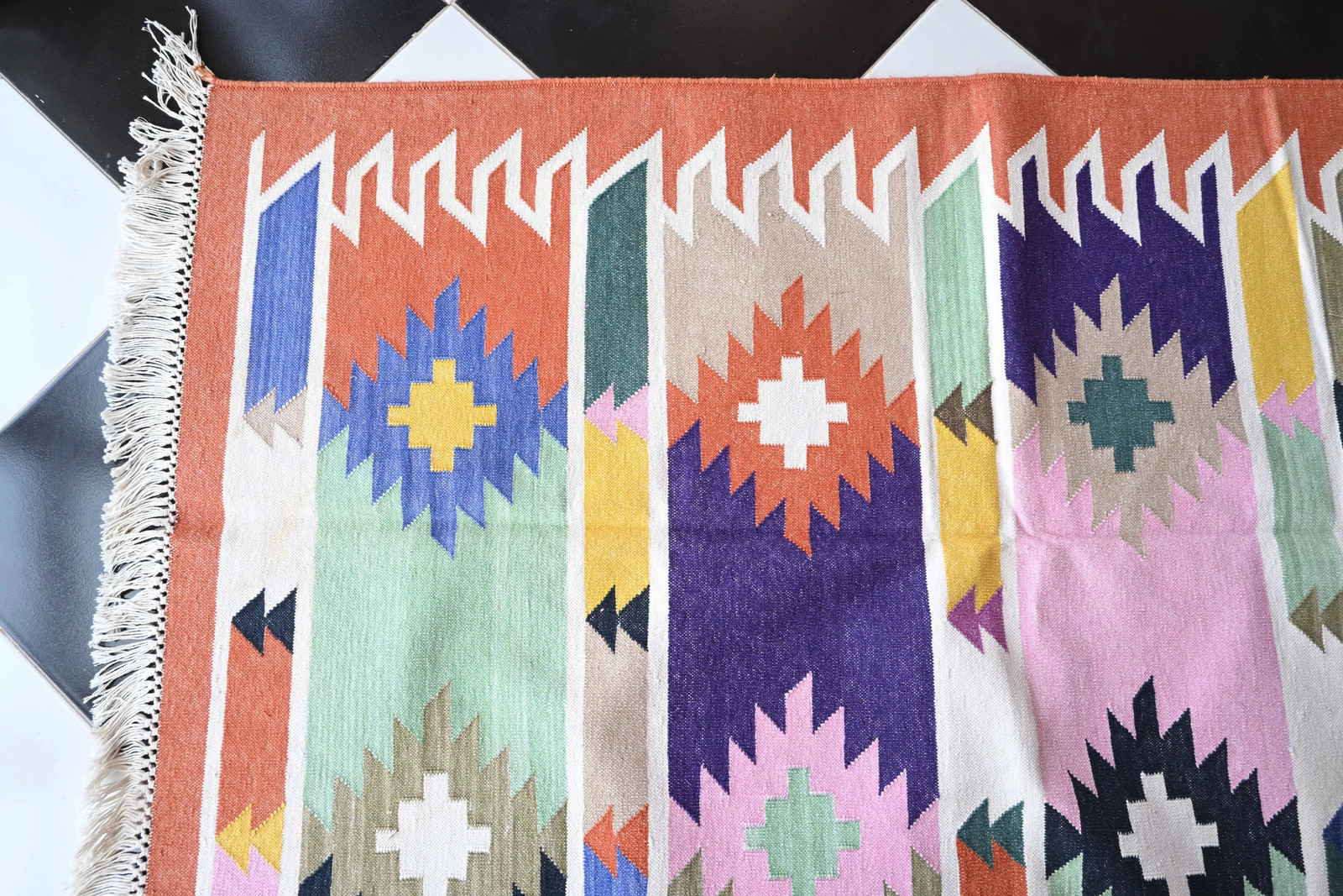 Rugmoda Cotton Colorful Geometric 5×8 ft Kilim Area Rug for Living Room Bedroom