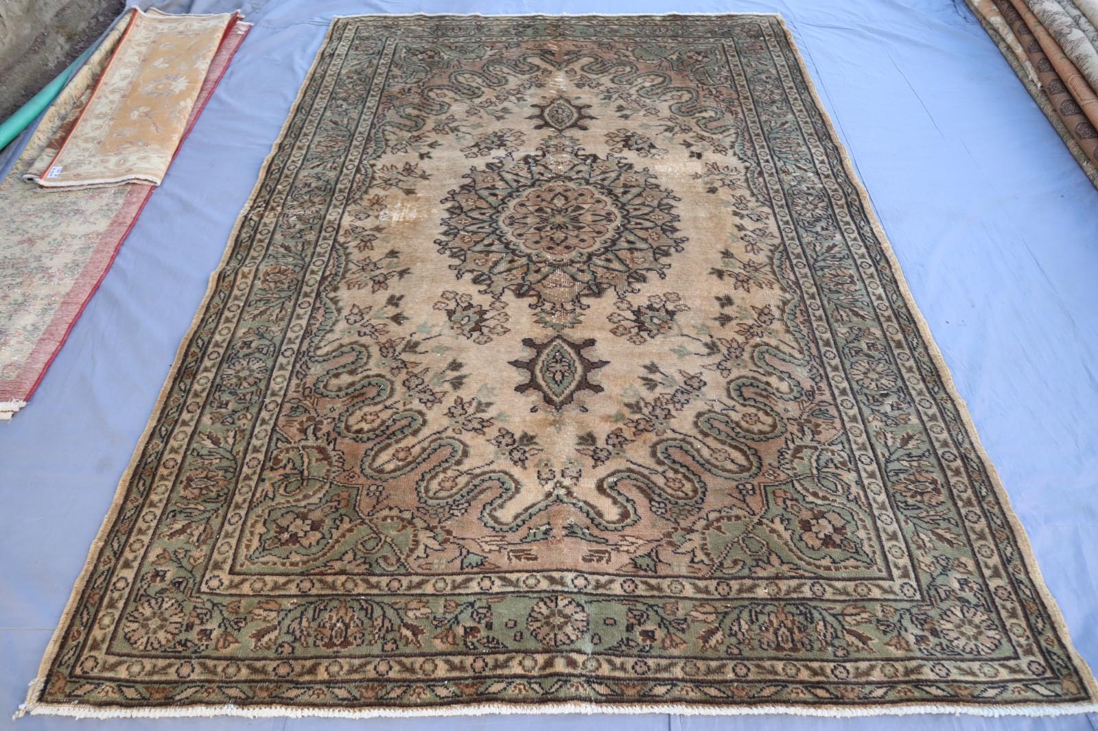 6×9 Turkish Vintage Handmade 1960s Low Pile Caucasian Rug, Living Room Area rug