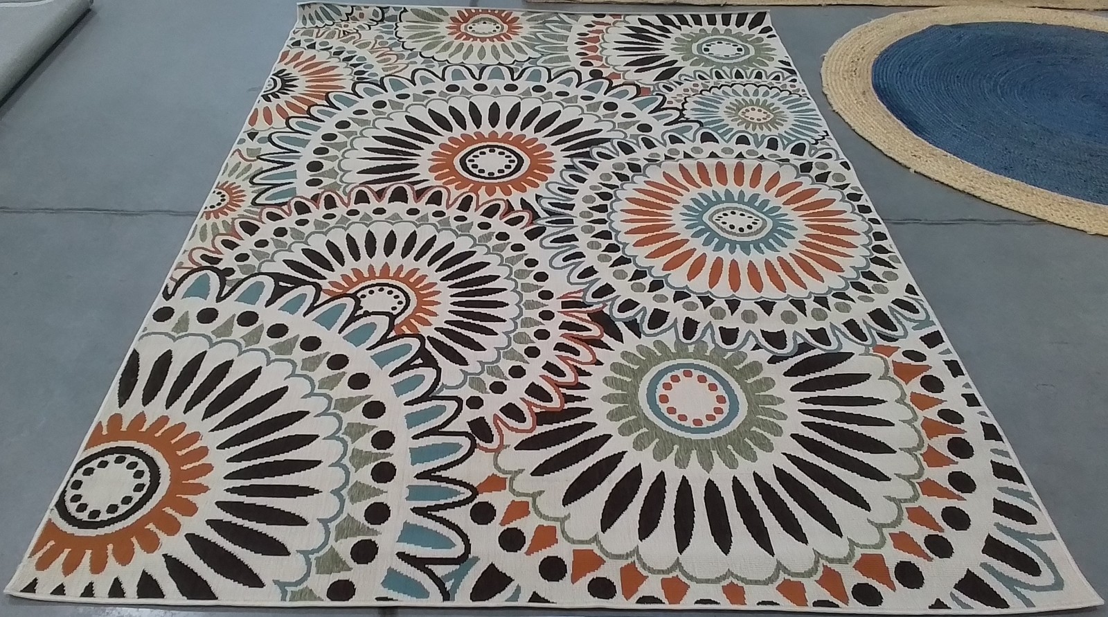 CREAM/CHOCO 6′-7″ x 9′-6″ Back Stain Rug Reduced Price 1172801673 VER091-0712-6