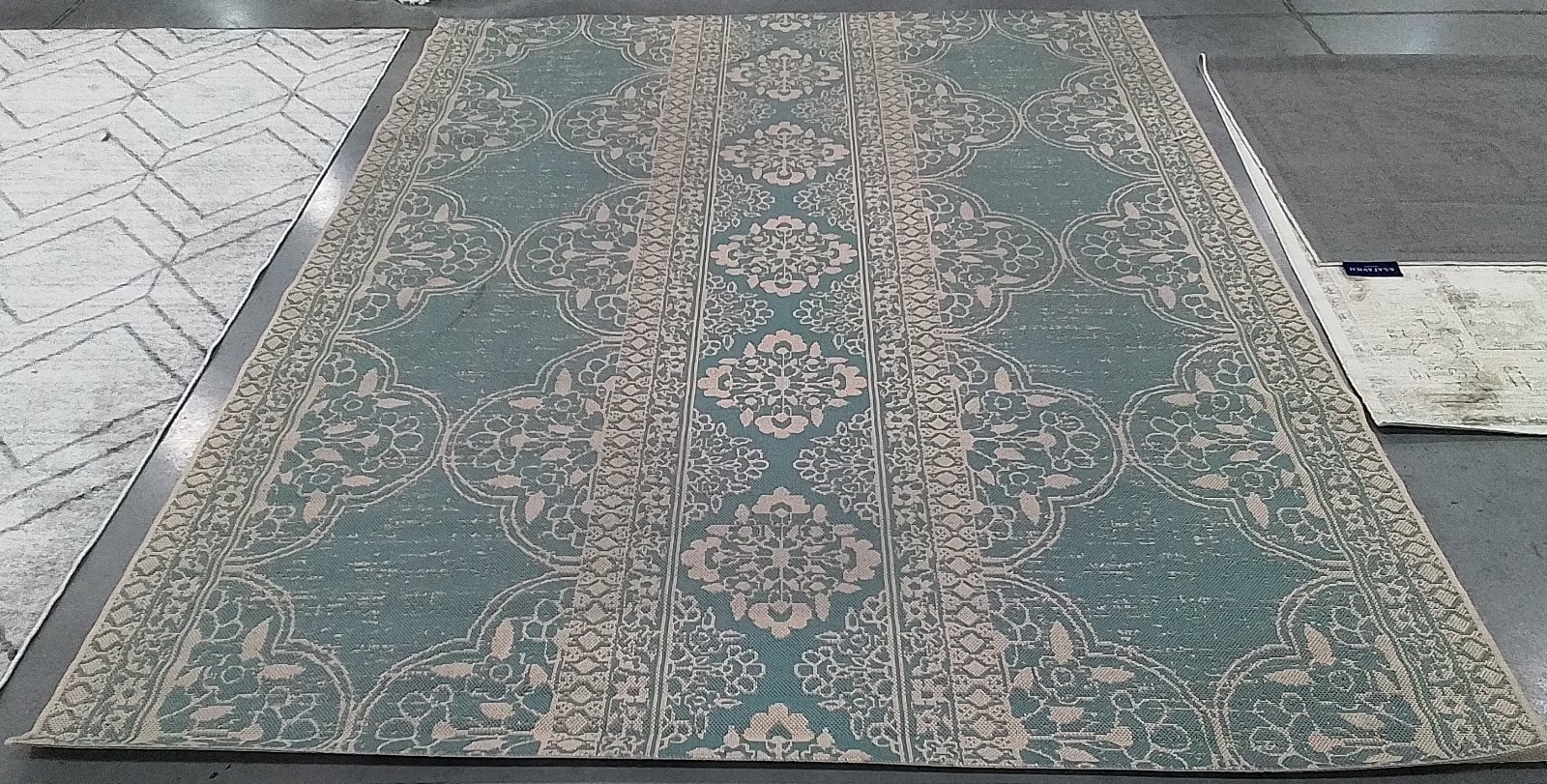 CREAM / AQUA 8′-0″ x 10′-0″ Back Stain Rug, Reduced Price 1172779260 LND174L-8