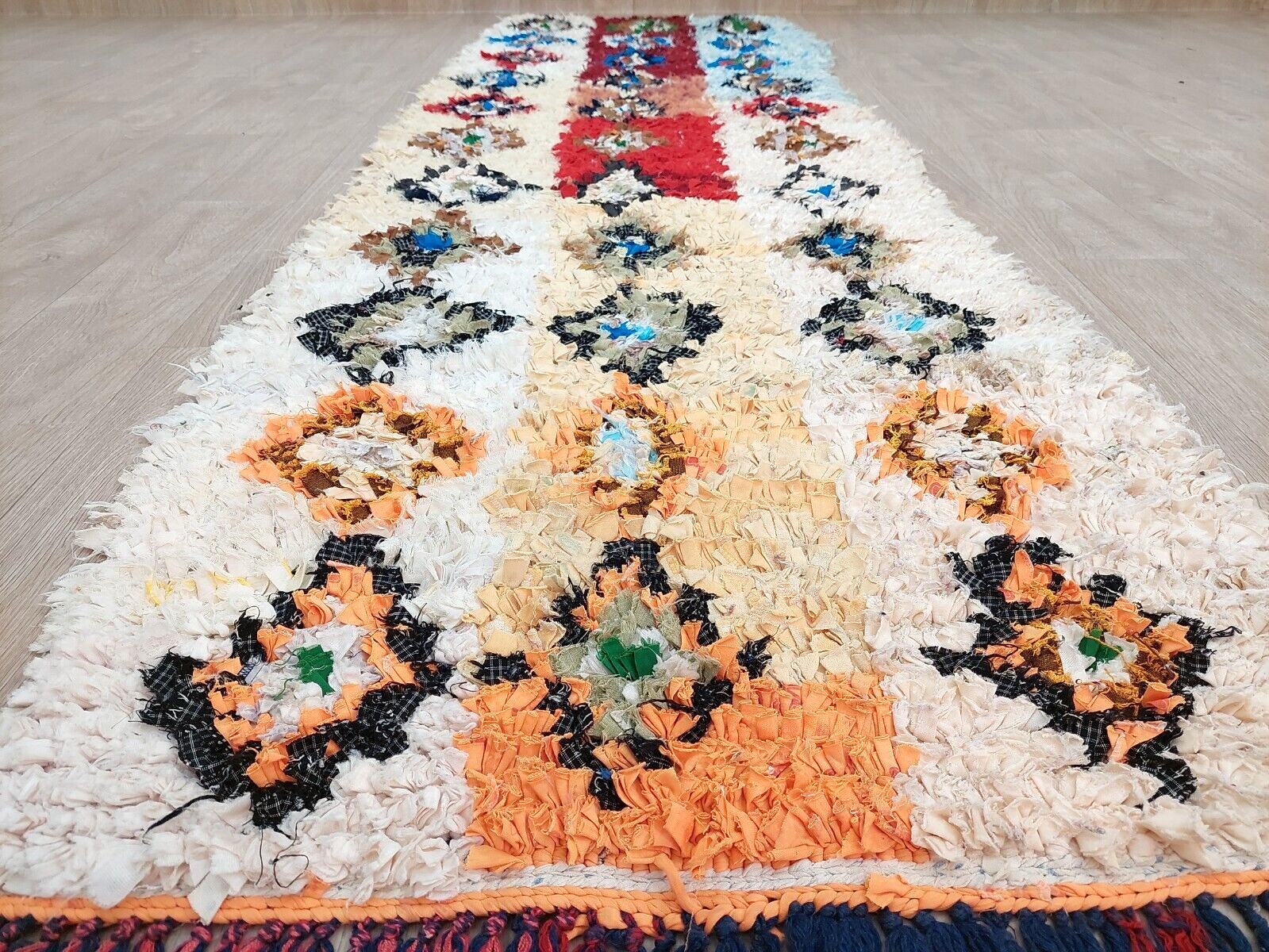 Moroccan Boujad Vintage Runner Rug White Beige Colorful Handmade Long Rug 2×8 ft