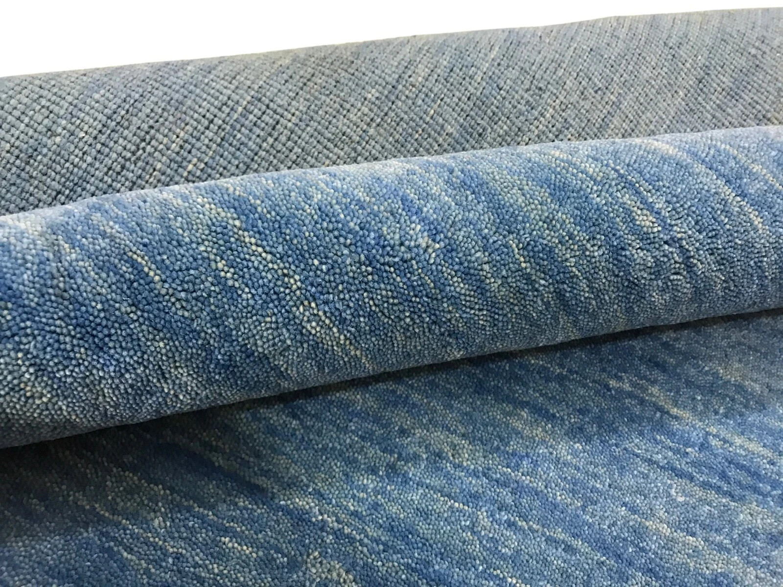 Handloom Solid Blue Wool Rug – 8×10 ft Handmade Carpet for Modern Living Room