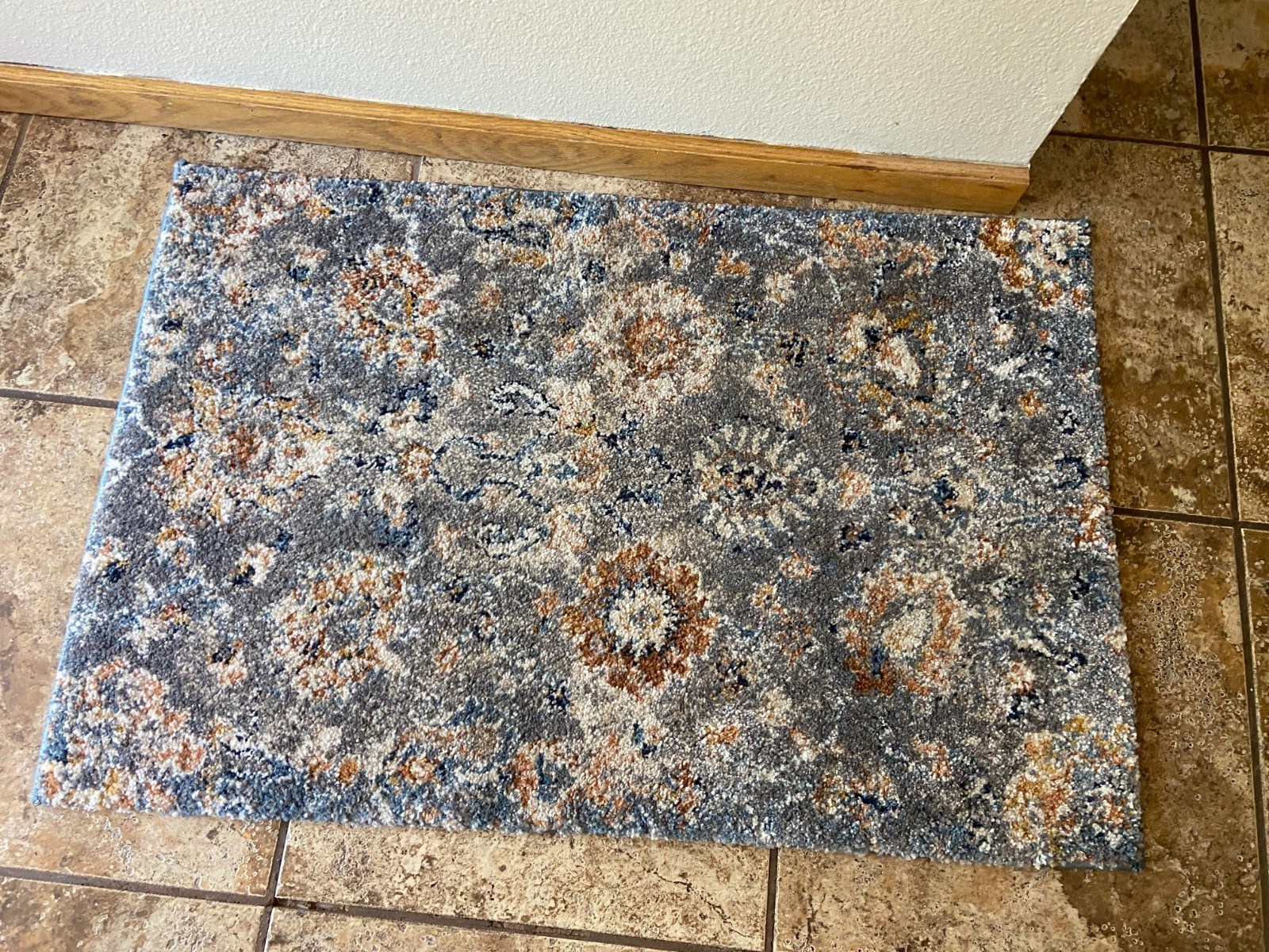 Surya TUSCANY 2’x3’ RUG