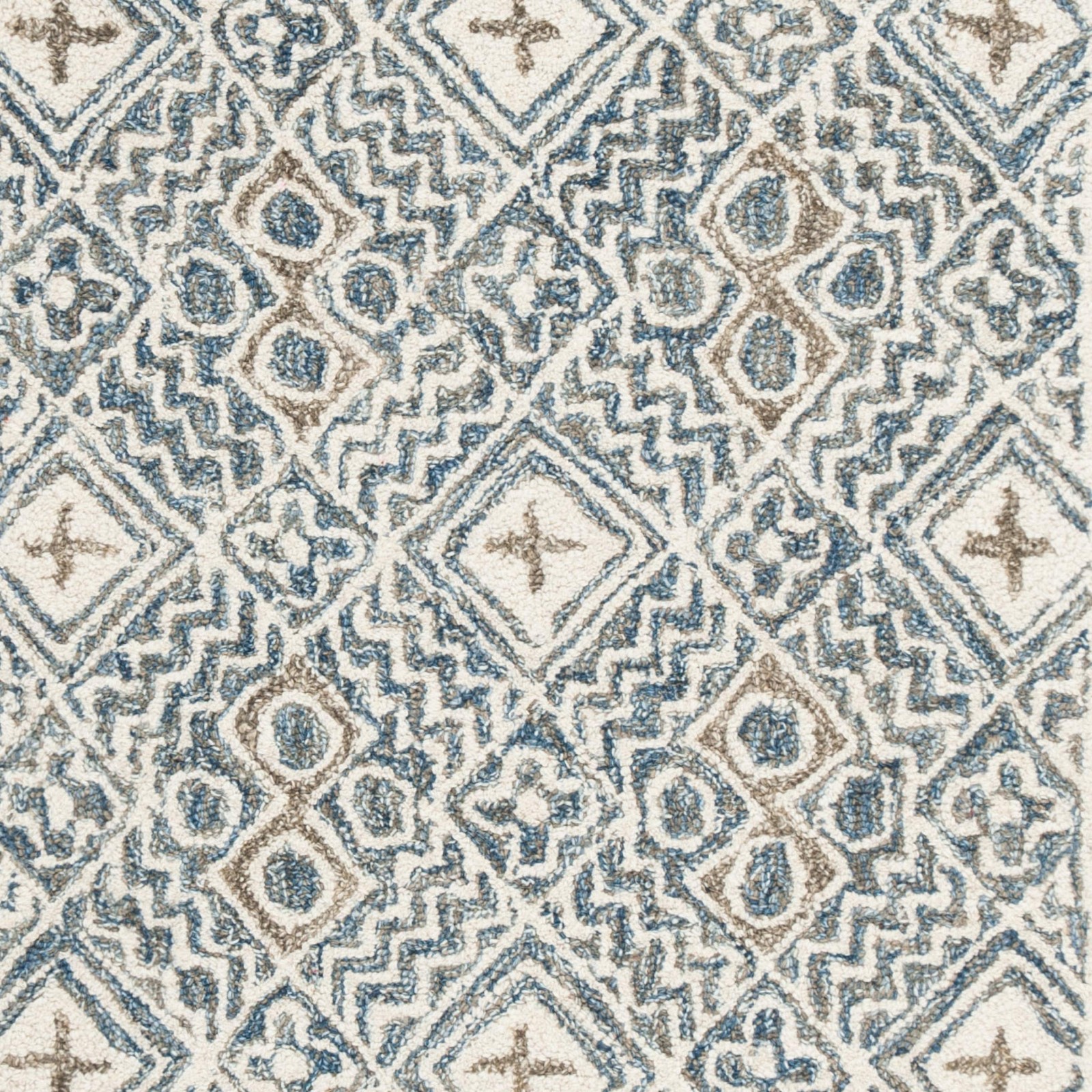 Micro-Loop Collection Accent Rug – 2’6″ x 4′, Blue & Ivory, Handmade Wool, Id…