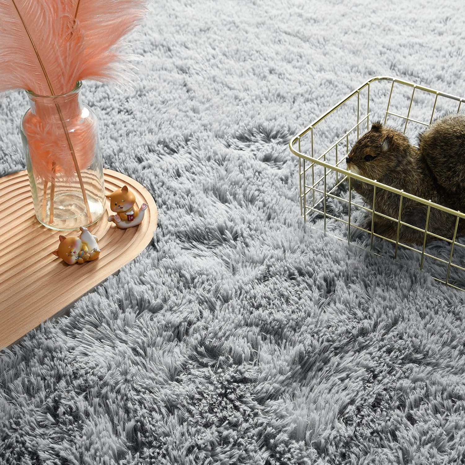 Soft Fluffy Bedroom Rugs, 4 X 6 Feet Indoor Shaggy Plush Area Rug for Boys Girls