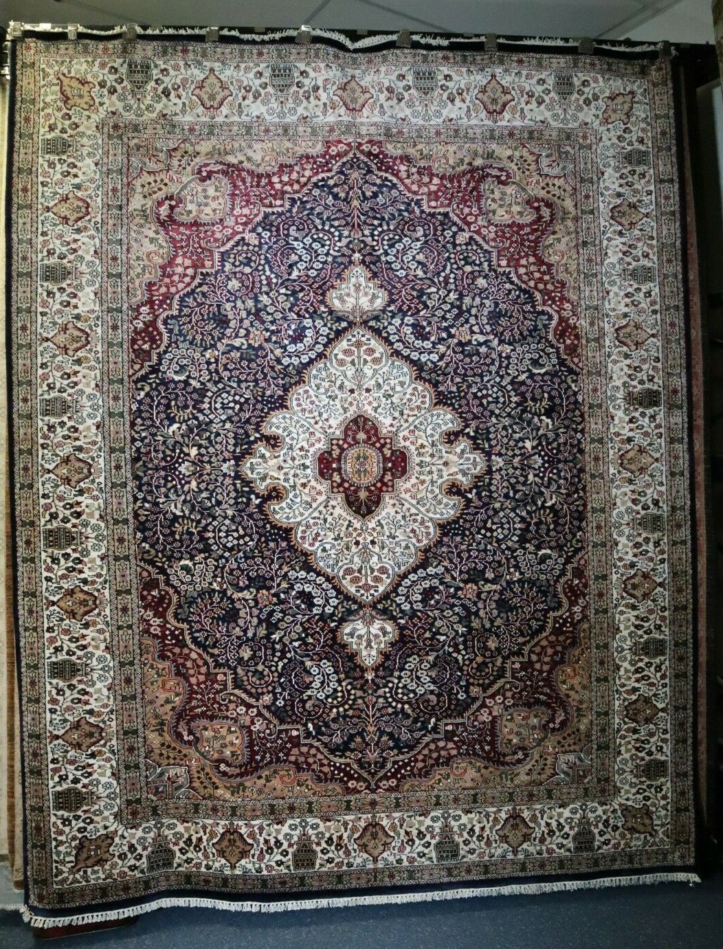 8’0″ x 10’0″ ft. Jammu Kashmir Hand Knotted Authentic Area Rug