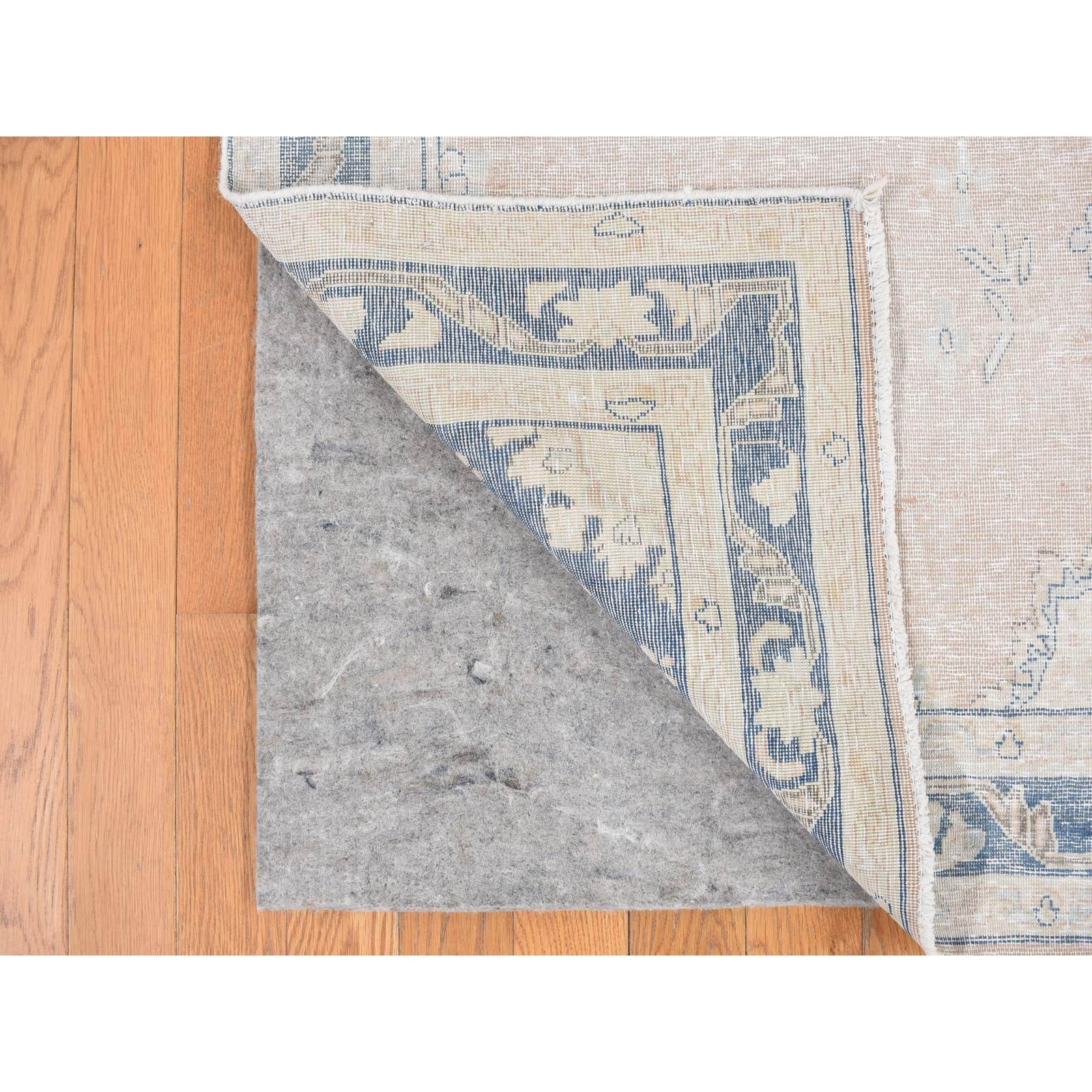 4’7″ x 7’6″ Pink Worn Wool Hand Knotted White Wash Vintage Karman Rug R87930