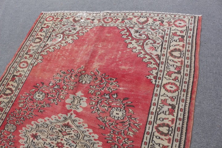 Vintage Rug, 5,5×8,7 ft Large Rug, Red White Wool Rug