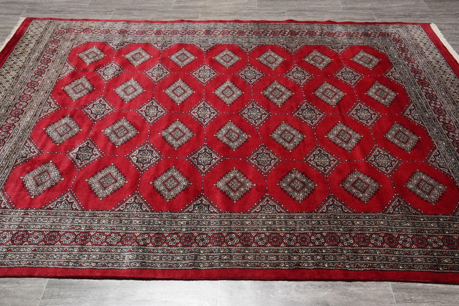 6.9 x 9 Jaldar Diamond Bokara Pattern Pakistan Rug #F-4611
