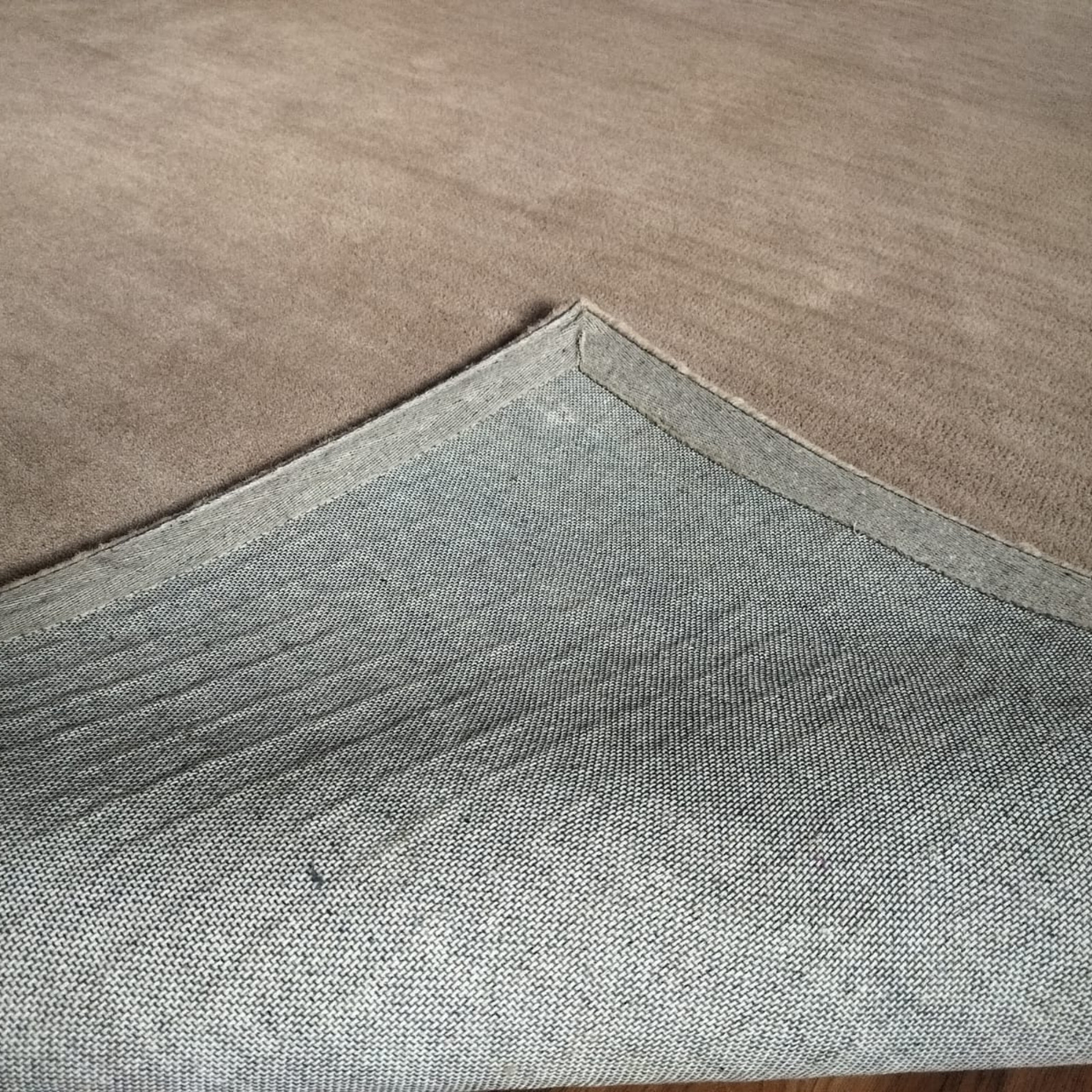 Hand Tufted Solid Grey Wool Area Rug Modern Plush Carpet Living Room Decor