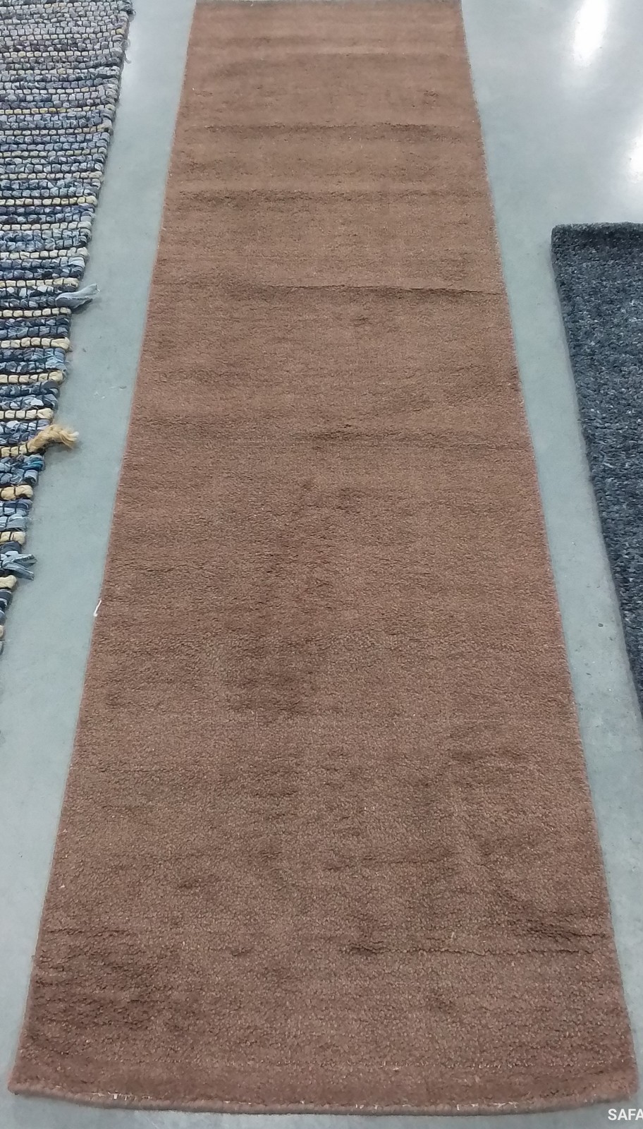 BROWN 2′-3″ x 8′-0″ Back Stain Rug, Reduced Price 1172792824 HIM610F-28