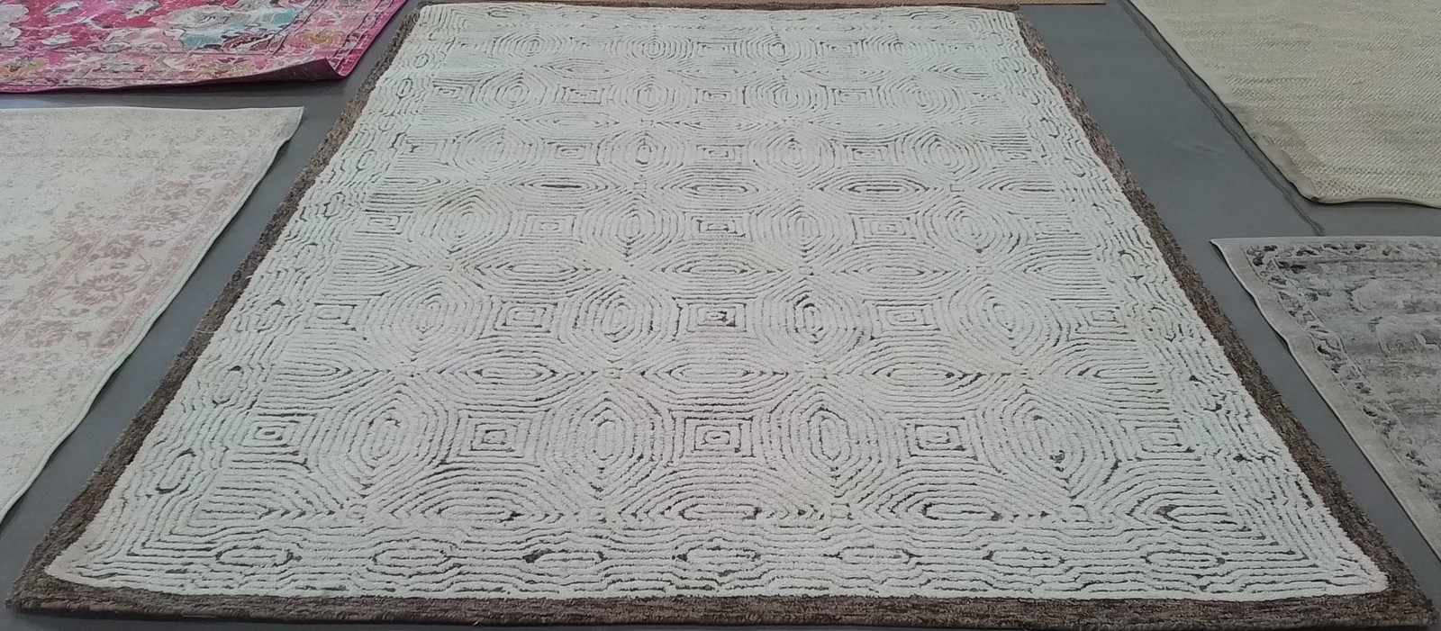 BEIGE / IVORY 8′-0″ x 10′-0″ Back Stain Rug, Reduced Price 1172789863 ABT575B-8