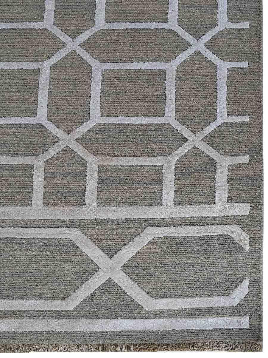 Hand Knotted Sumak Silk And Wool 8’x10′ Area Rug Geometric Beige White BBSSW004
