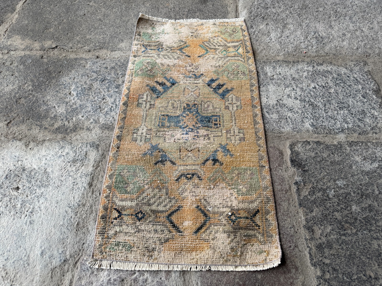 Vintage Oushak Rug 1.4×2.8 ft Muted Gold Sage Turkish Small Accent Mat
