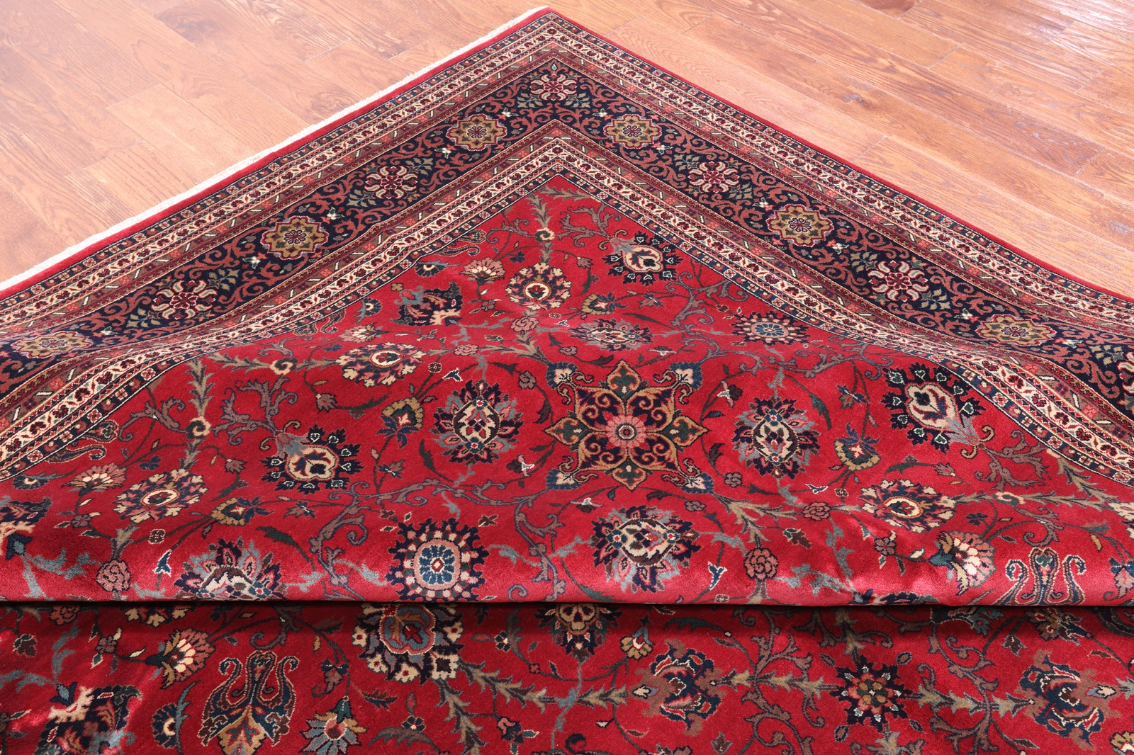 Red Traditional Handmade Wool Rug 9′ 11″ X 13′ 7″ – Q23955
