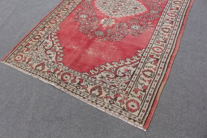 Vintage Rug, 5,5×8,7 ft Large Rug, Red White Wool Rug