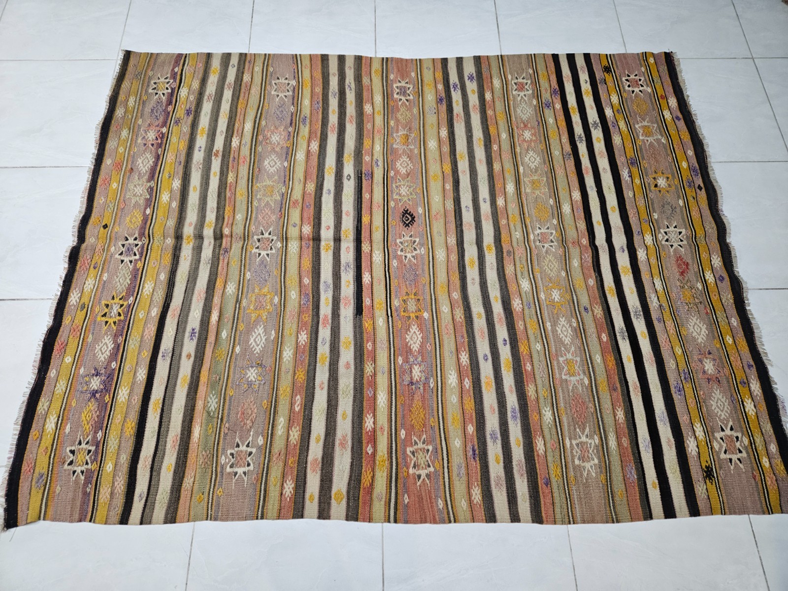 Vintage Turkish Kilim Rug 5.0 x 6.4 ft Handmade Striped Boho Carpet