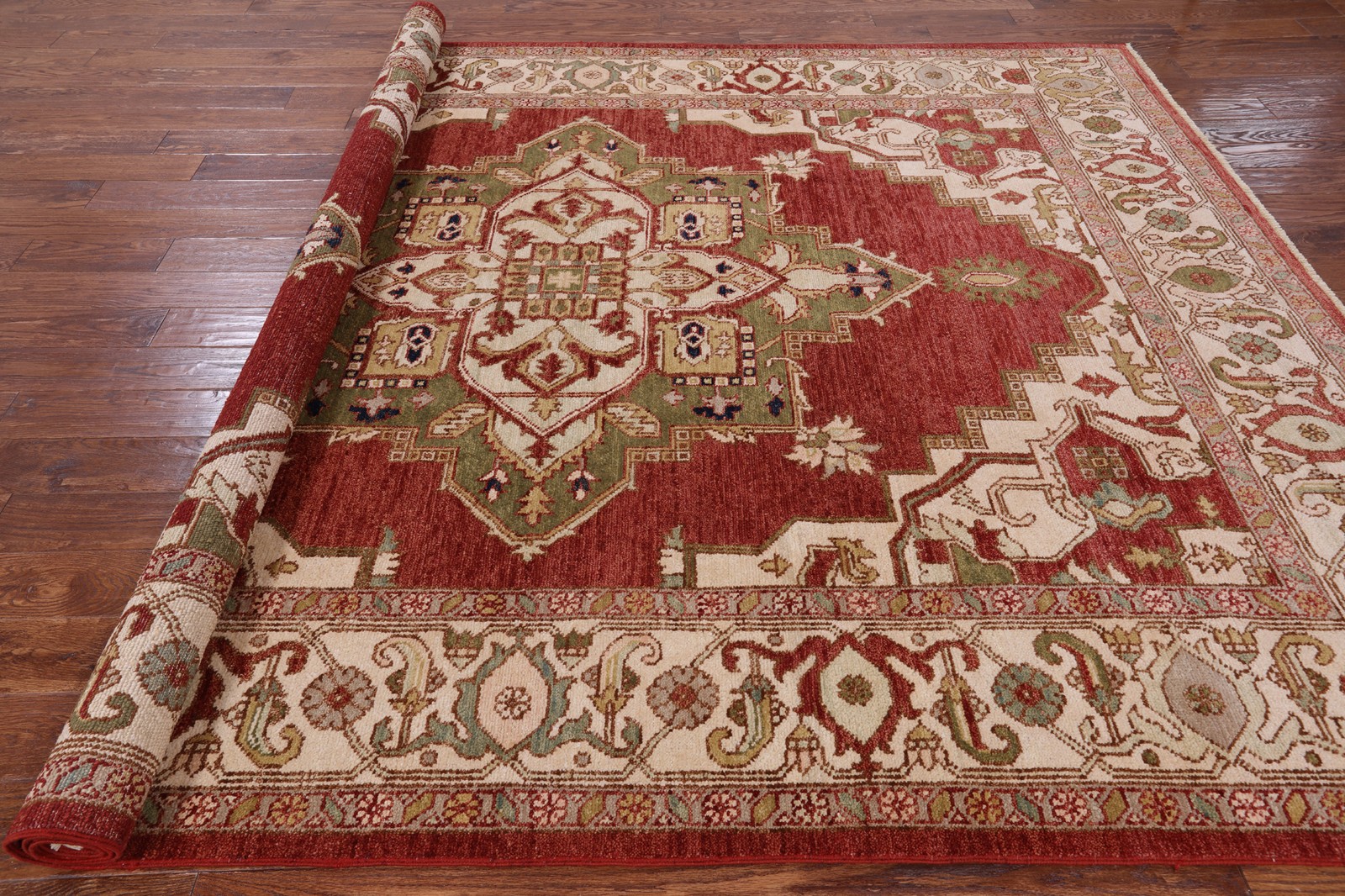 8′ 0″ X 10′ 11” Heriz Serapi Hand Knotted Area Rug – H8173