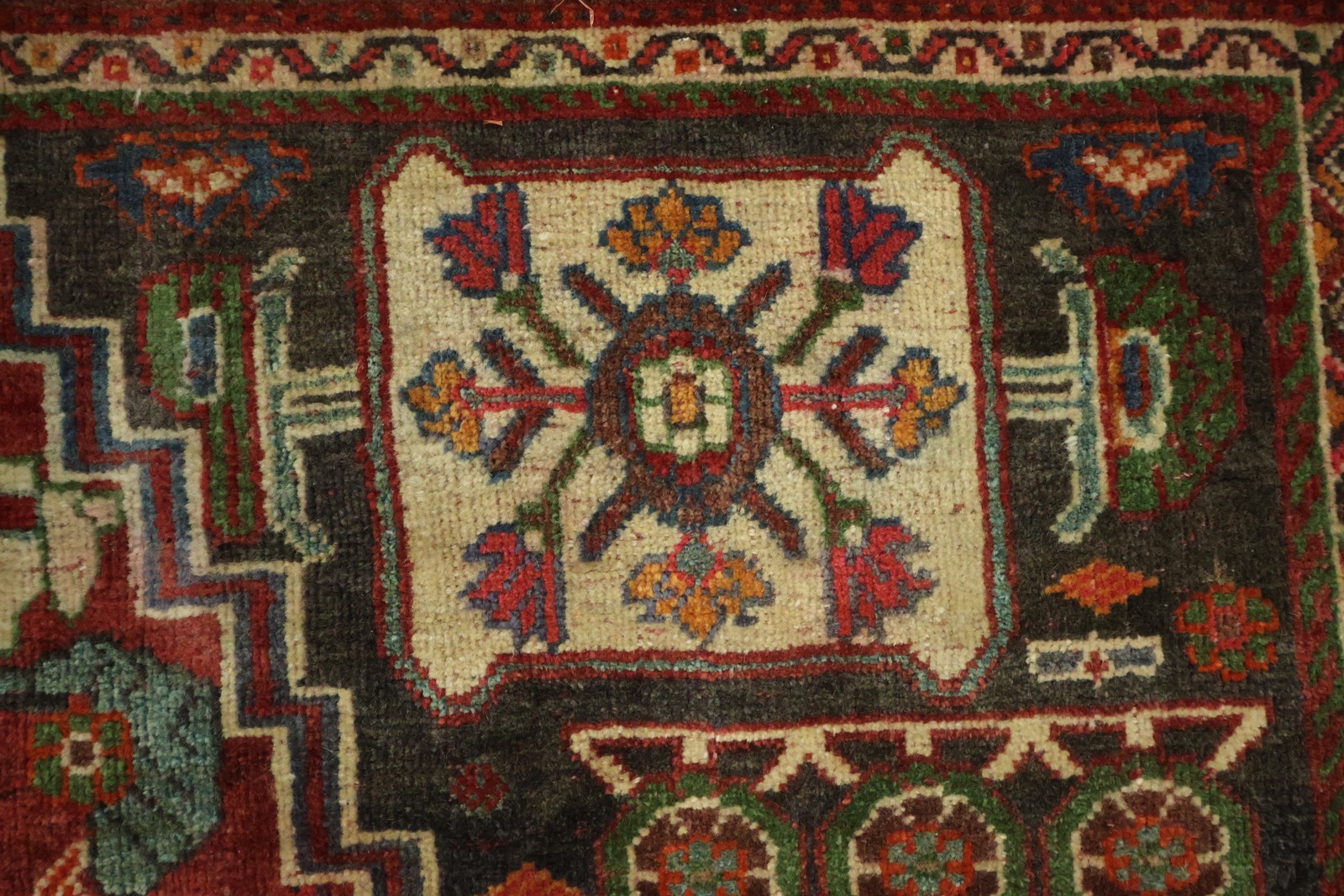 Vintage Traditional Tribal Area Rug 5×8 Wool Hand-knotted Geometric Nomad Carpet