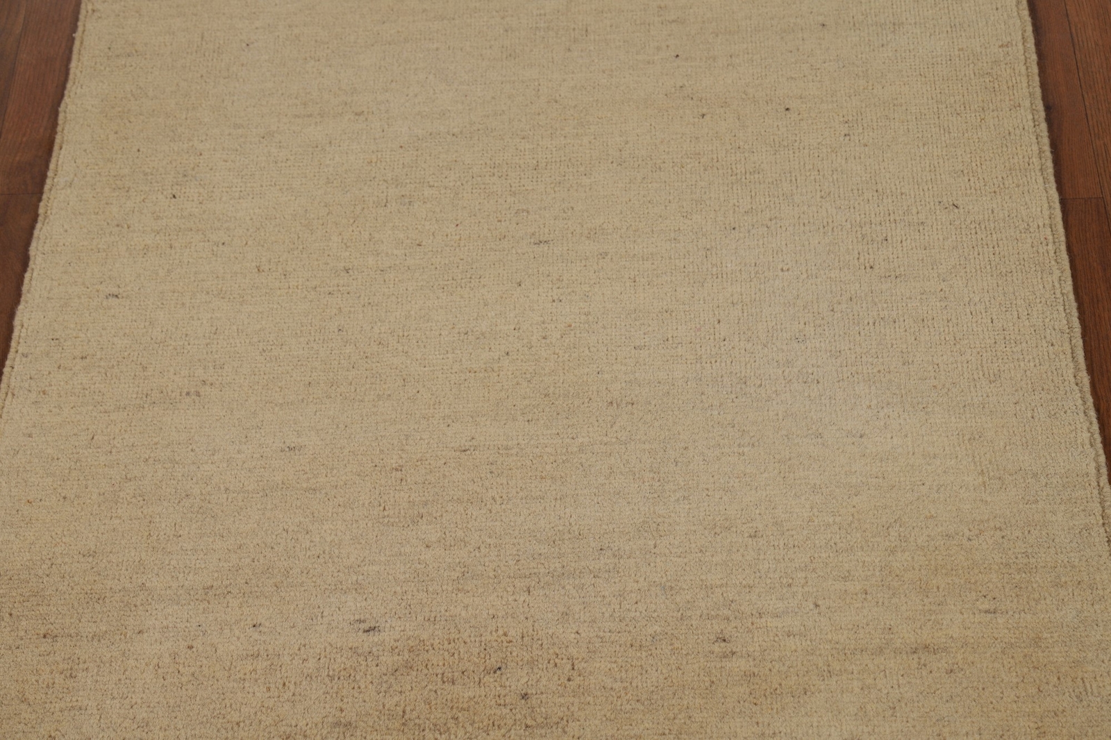 Luxurious Gabbeh Solid Design Wool Modern Accent Rug – Brand New 3×4 ft