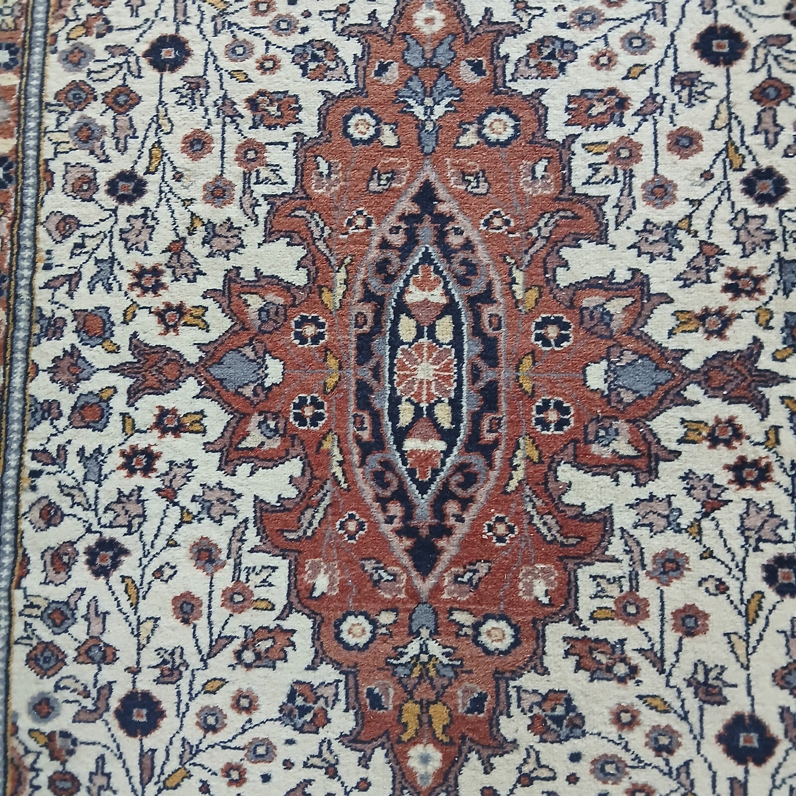 Hand-Knotted Oriental Rug 31″ x 50″ Beautiful Vintage FREE SHIPPING!
