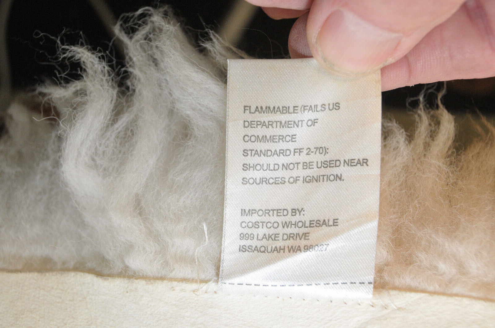Sheepskin Rug by Windward Australia New Zealand Approx 30 x 40 inches Wool