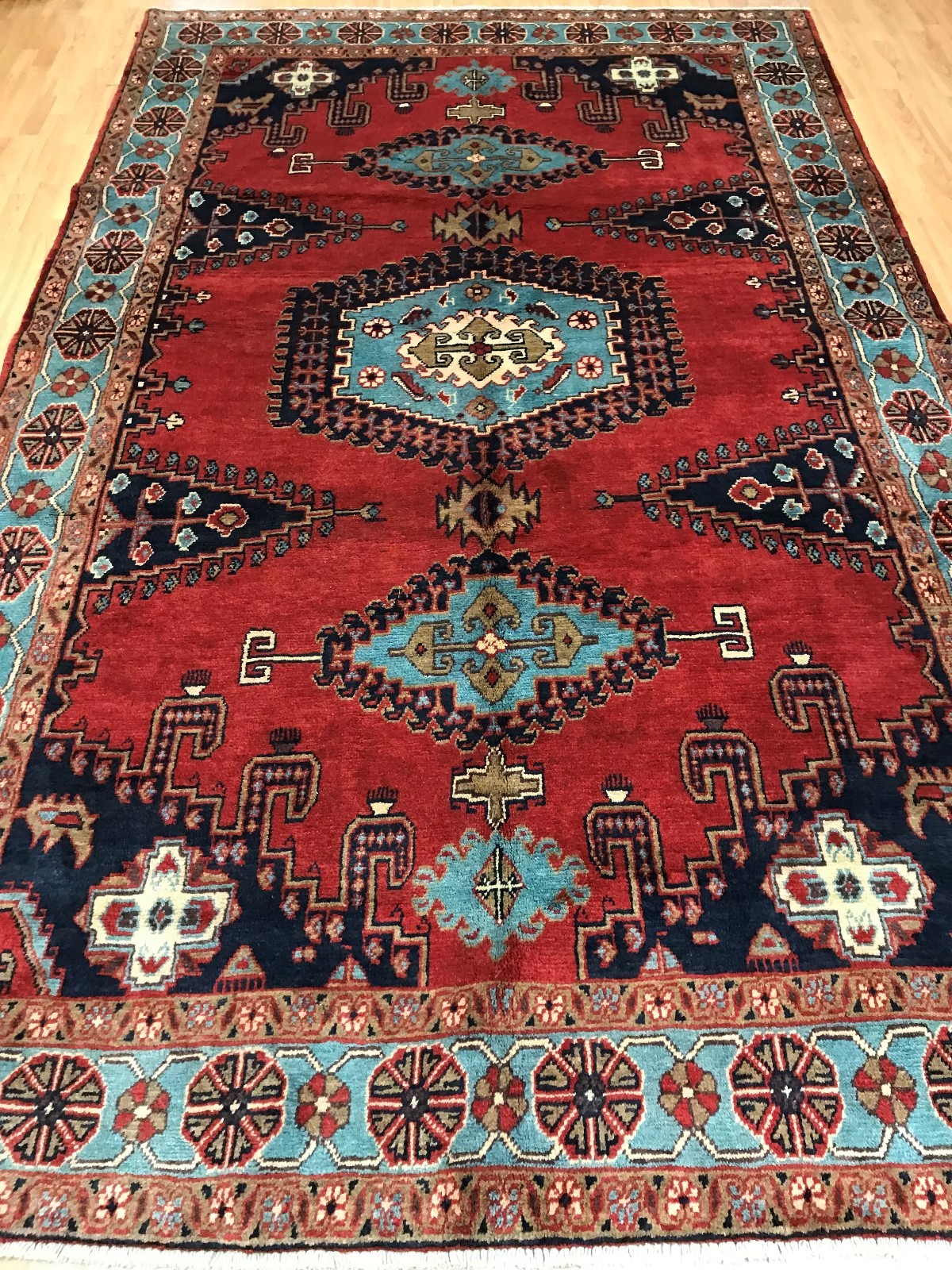 6’8″ x 10’11” Turkish Tribal Oriental Rug – 1980s – Hand Made – 100% Wool